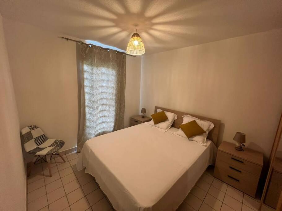 Appartement F4 Petit Bourg エクステリア 写真